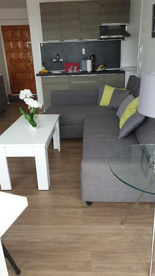 Les Pieds Dans L' Eau Apartment Empuriabrava Exterior photo