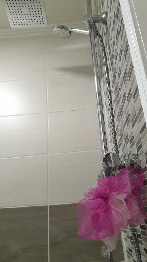 Les Pieds Dans L' Eau Apartment Empuriabrava Exterior photo